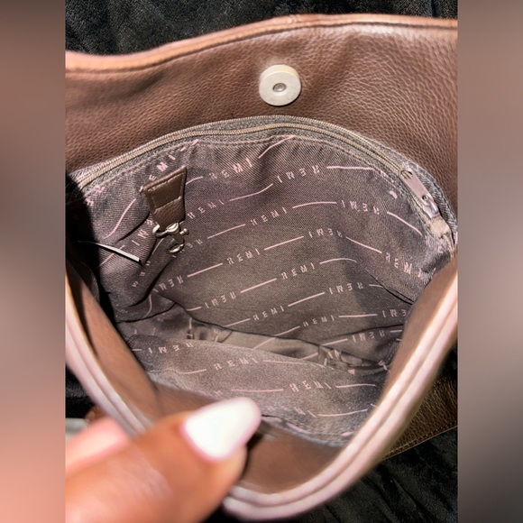 Remi 100% genuine, leather bucket bag Small - Picture 11 of 12